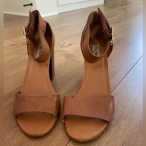 Steve Madden Brown Leather Block Heel Sandal